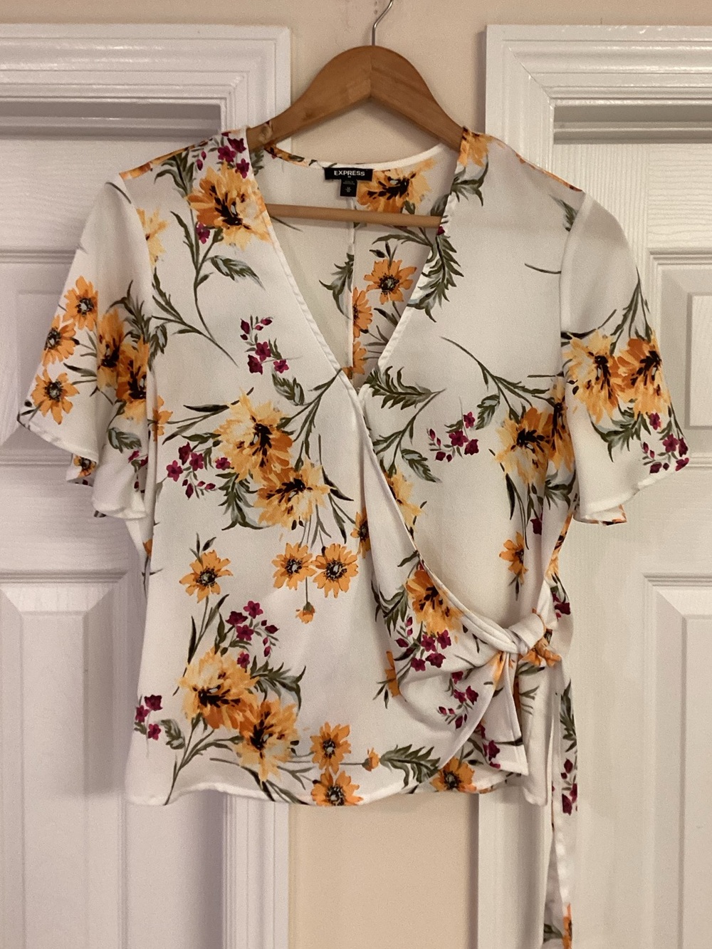 Express White Floral Wrap Top